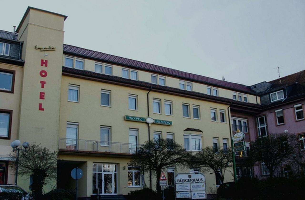 Hotel Avalon Ландштуль Экстерьер фото