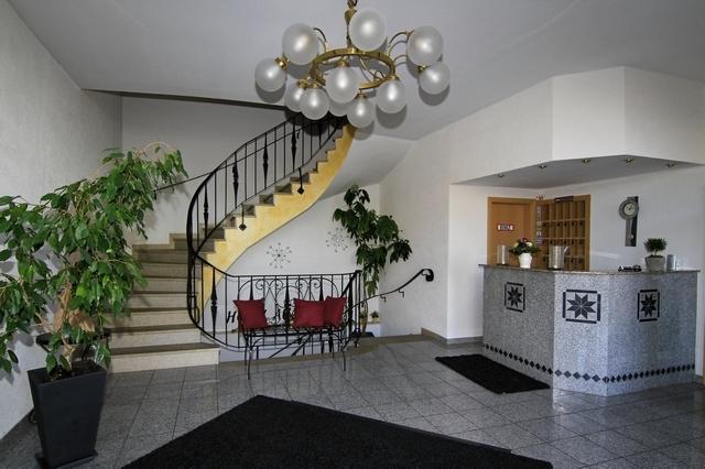 Hotel Avalon Ландштуль Экстерьер фото